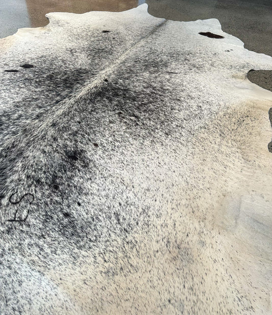 Large Premium Genuine Cowhide Rug in White and Black salt and pepper pattern