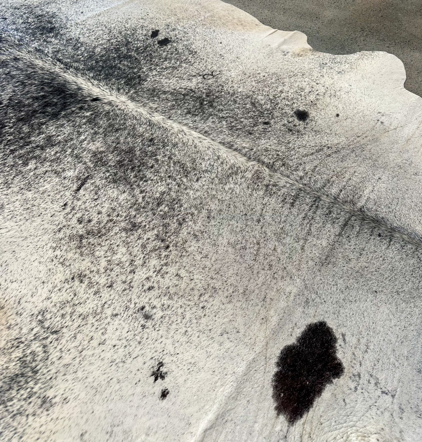 Large Premium Genuine Cowhide Rug in White and Black salt and pepper pattern