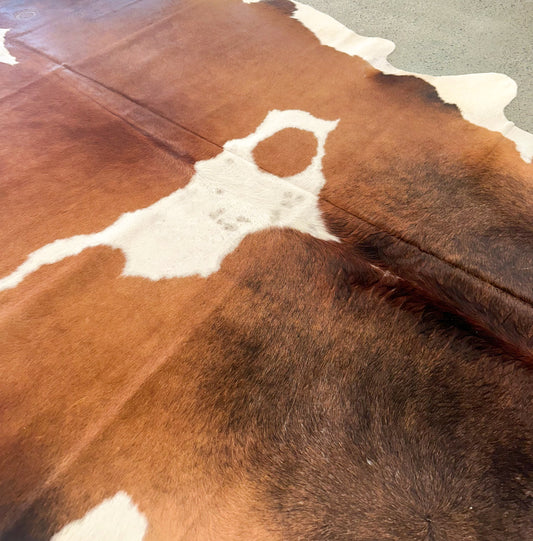 Large Premium Genuine Cowhide Rug in Brown and White