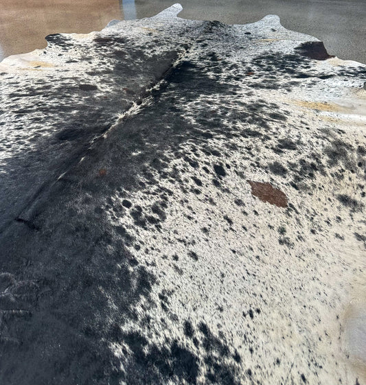 Large Cowhide Black & White Speckled