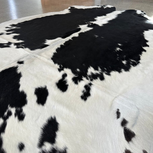 Large premium cowhide rug in black and white. Black Hereford